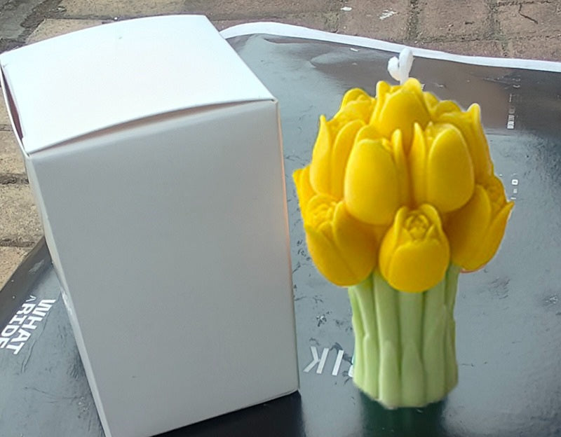 Tulip Candle